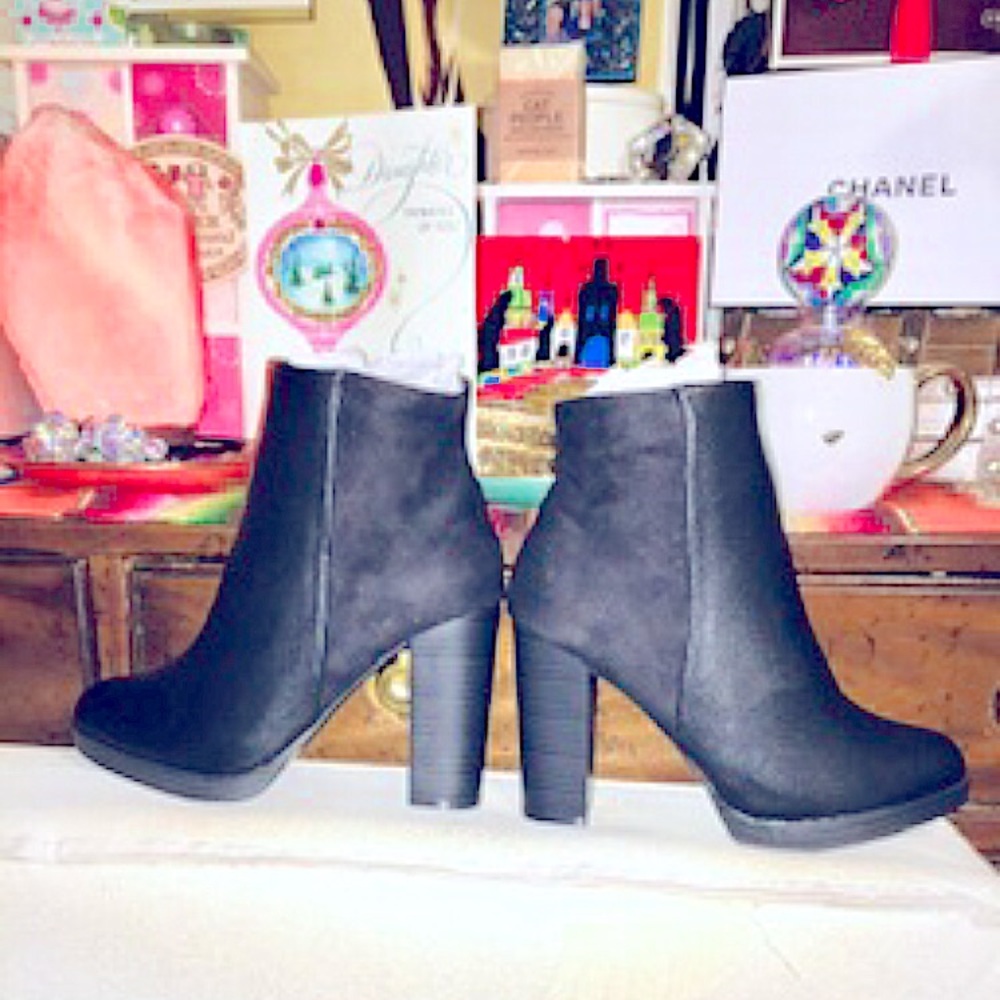 SHEIN Black Booties